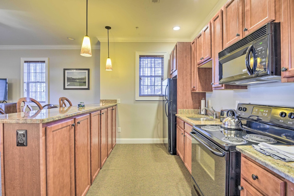 Anderson Creek Resort Condo on Golf Course with Pool - photo 4