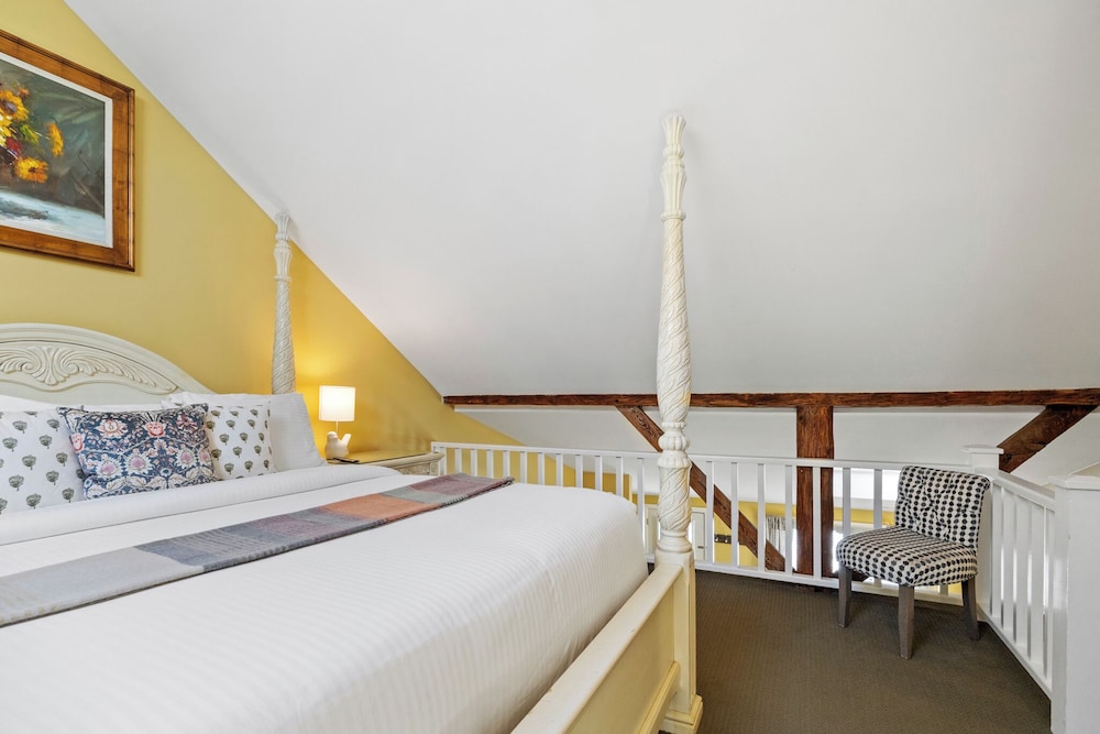 Hartstone Inn - photo 60