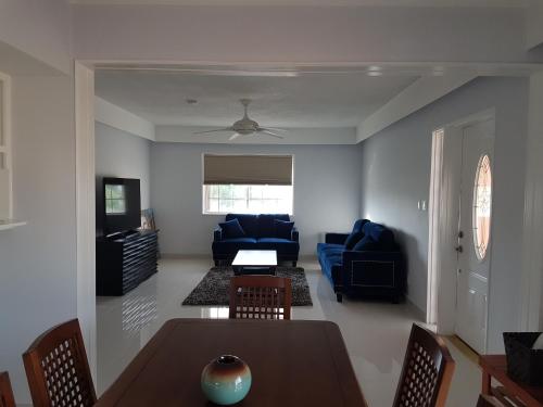 Swan Boutique Apartment — Tamuning — photo 3