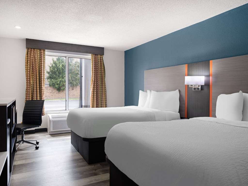 Baymont by Wyndham Indianapolis East - photo 20