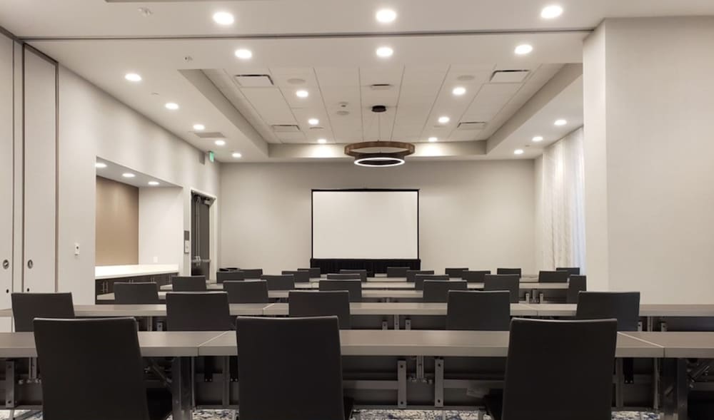 Staybridge Suites Houston Galleria Area by IHG - photo 39