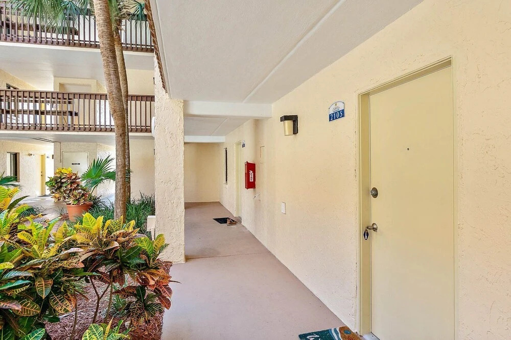 Unit 2105 Ocean & Racquet Resort — hotel in Saint Augustine Beach