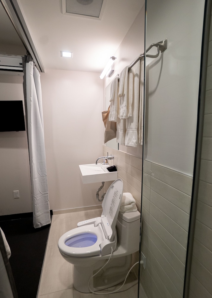 SOVA Micro Room & Social Hotel - photo 47