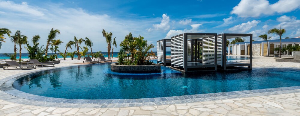Delfins Beach Resort Bonaire Tapestry Collection by Hilton — 4-Star Luxury Hotel in Kralendijk, Bonaire, Sint Eustatius and Saba