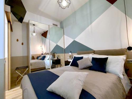 Appartamento in Via dei 3 Pupazzi 12 — 4-Star Luxury Hotel in Rome, Italy