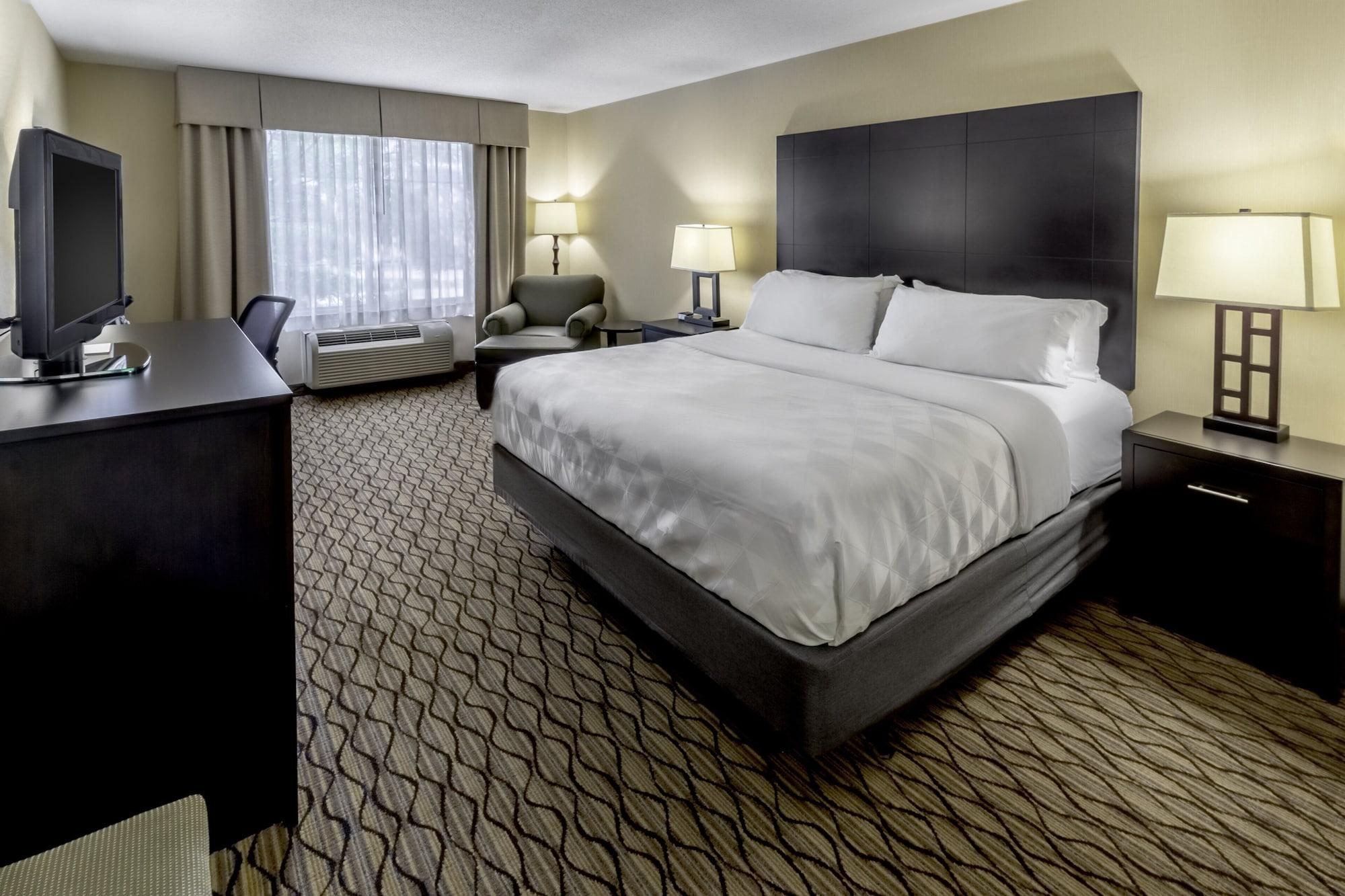 Holiday Inn Hotel & Suites Milwaukee Airport by IHG - photo 8