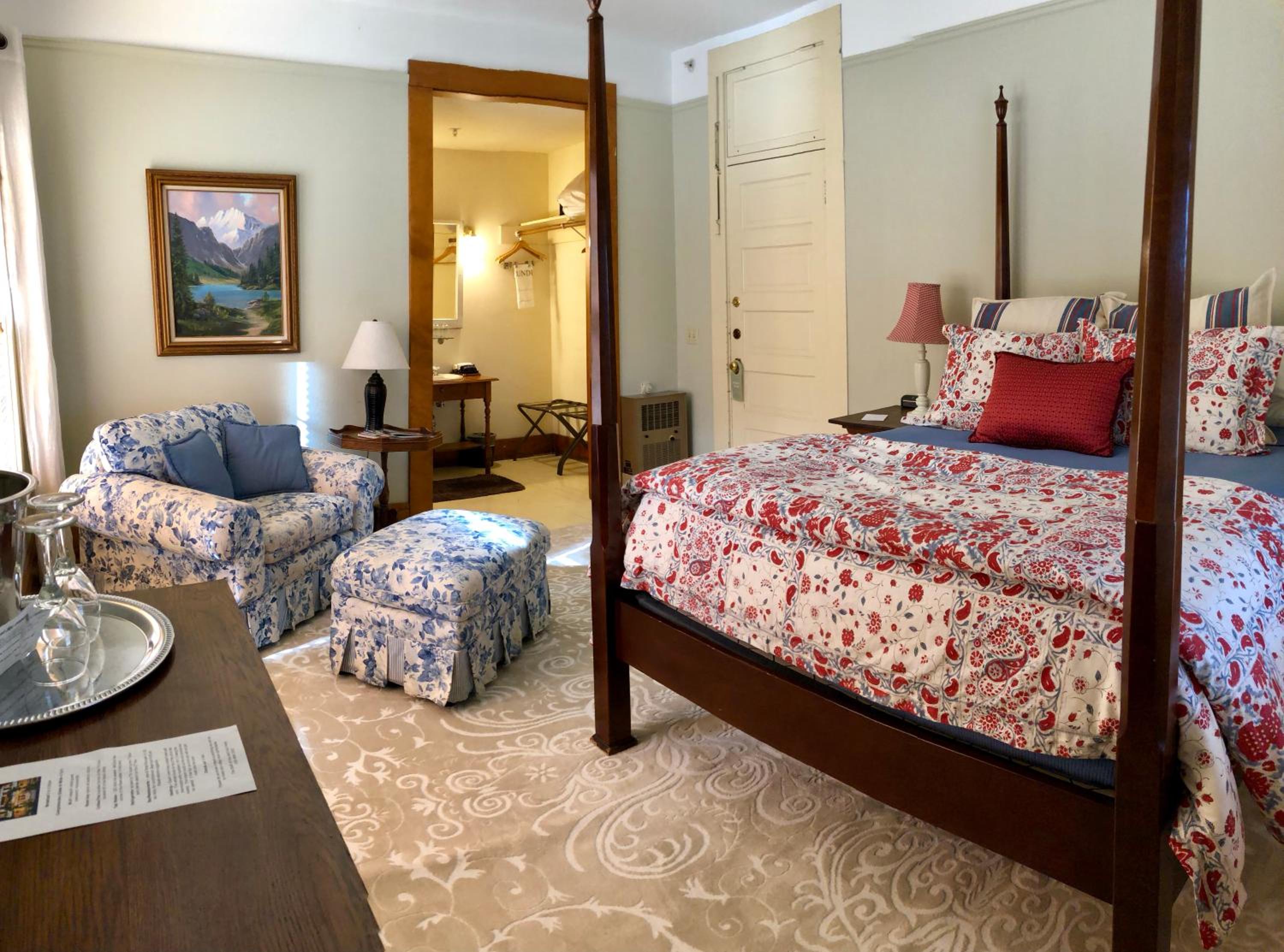 McCloud Hotel - photo 35