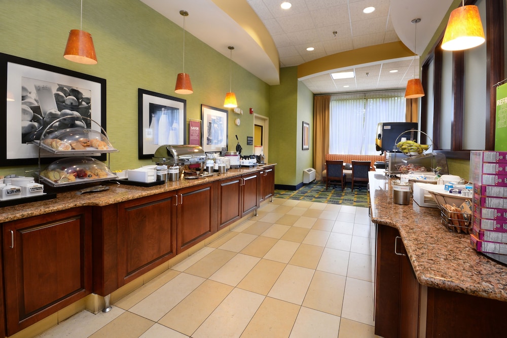Hampton Inn Roxboro - photo 30