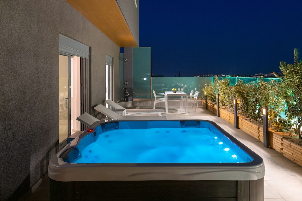 RhodesRentalsgr presents Rhodes Skyline Suites — 4-Star Luxury Hotel in Rodos, Greece