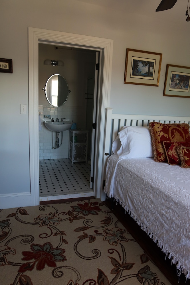Chalfonte Hotel - photo 32