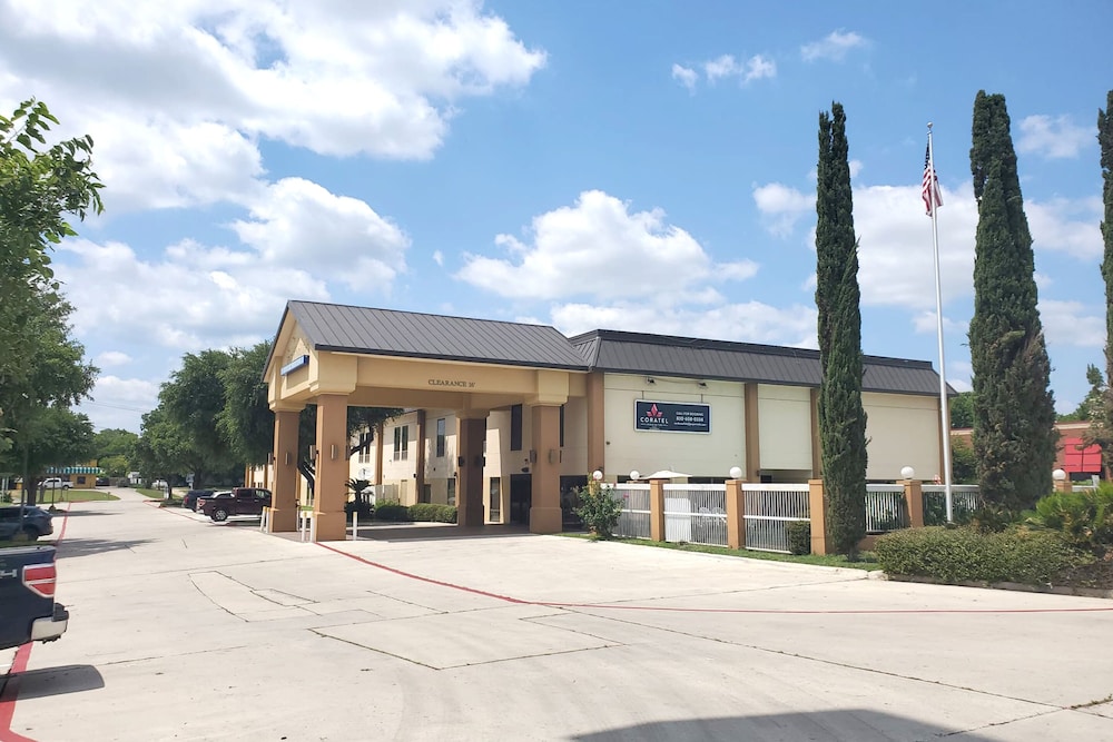 Coratel Inn & Suites by Jasper New Braunfels IH 35 EXT 189 - photo 36