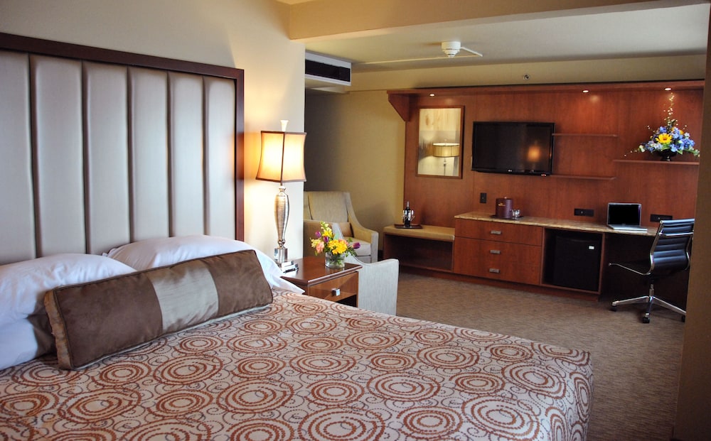 Westmark Fairbanks Hotel & Conference Center - photo 7