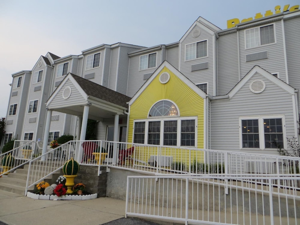 Patti's Inn & Suites - photo 32