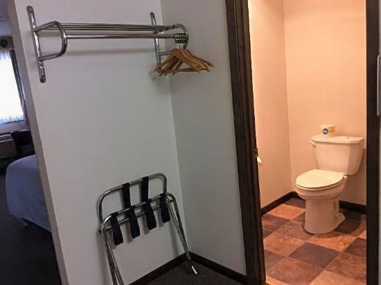 Sports Club Motel - photo 18