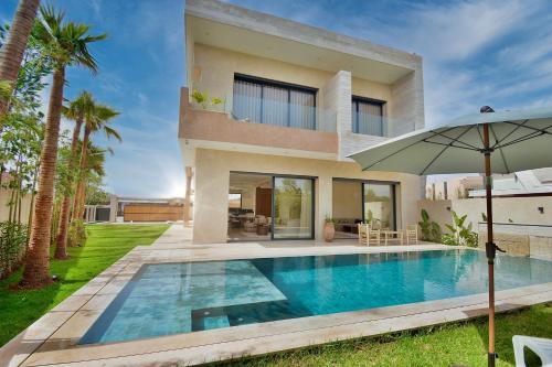 Villa Luxe 5 Suites & Piscine — 4-Star Luxury Hotel in Marrakesh, Morocco
