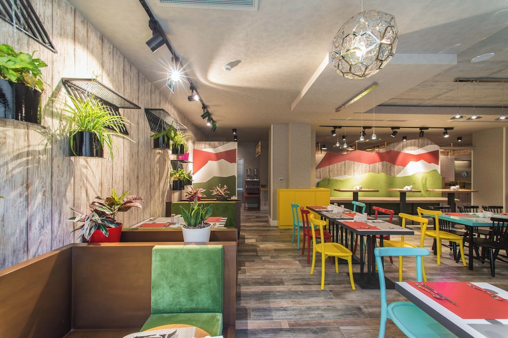 מזון ומשקאות