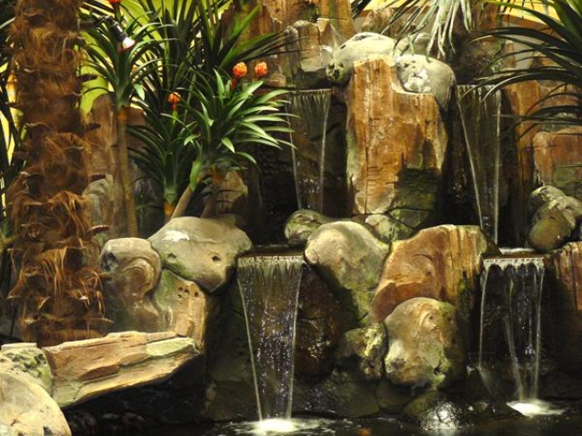 Veni Vidi Vici - last minute hotel in Surabaya