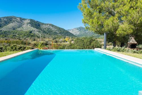 Villa VILVAL by Mallorca Villa Selection — 4-Star Luxury Hotel in Selva, Spain