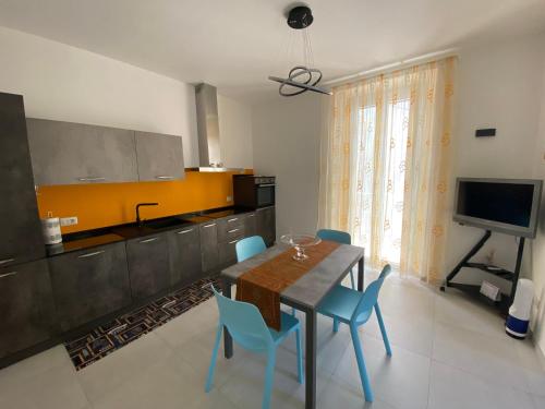 AleVale apartment 450 mt dalla spiaggia — 4-Star Luxury Hotel in Grottammare, Italy