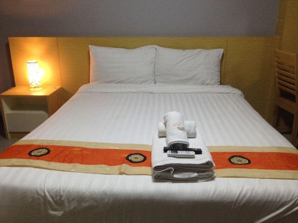 Big Zen Condotel in Mueang Nonthaburi, Thailand