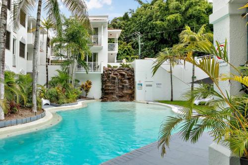 Alassio Poolside Resort Palm Cove Beachfront Oasis in Palm Cove, Australia