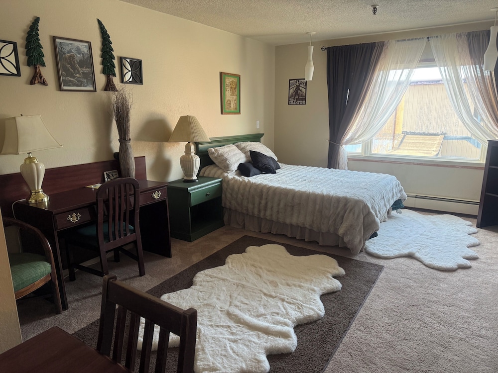 The Kenai Inn - photo 7