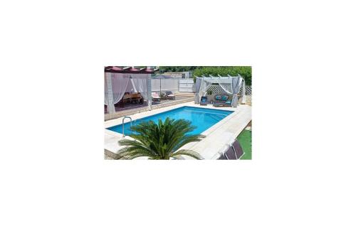 Beautiful Home In Mravince — 4-Star Luxury Hotel in Mravince, Croatia
