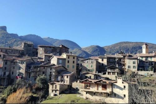 Heaven on Earth - last minute hotel in Unknown City