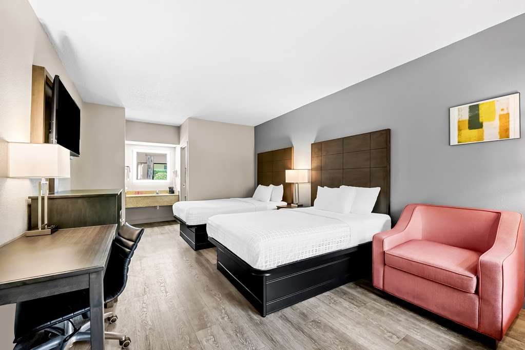 SureStay Plus Hotel by Best Western Southern Pines Pinehurst - photo 3