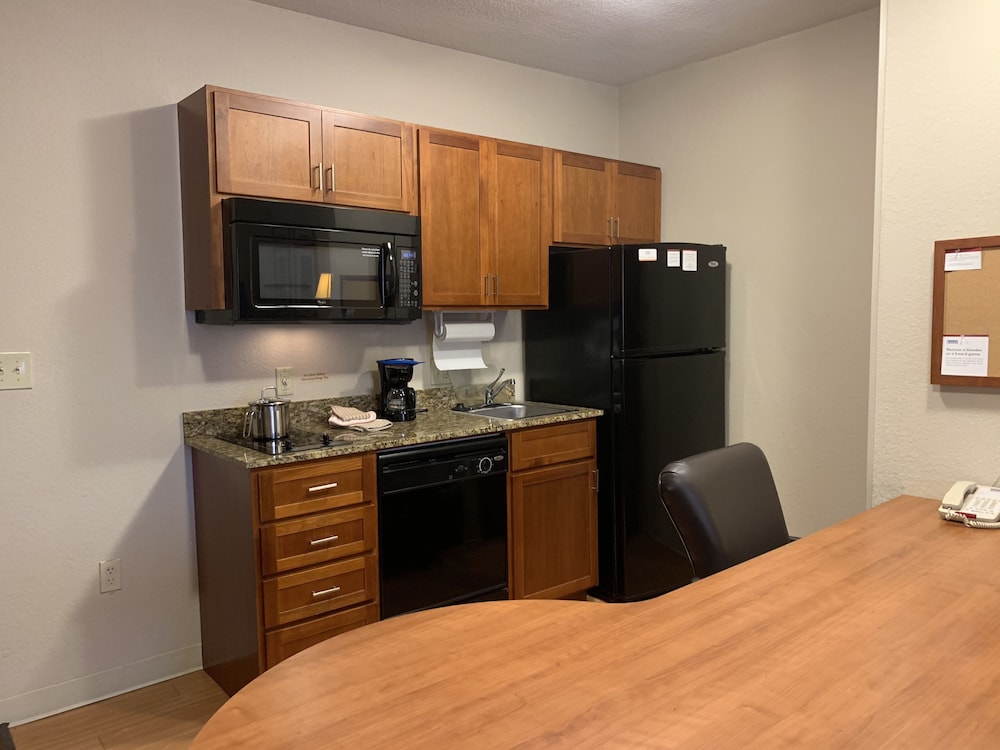 Candlewood Suites Jonesboro by IHG - photo 15