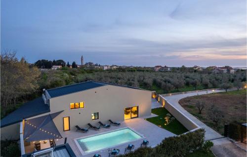 Deluxe Villa with Pool Sauna Jacuzzi & Playground — 4-Star Luxury Hotel in Vodnjan, Croatia