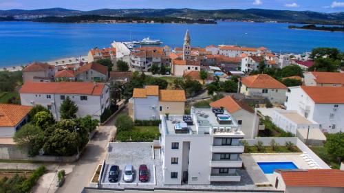 Villa Stella Crowonder Luxury Rent — 4-Star Luxury Hotel in Turanj, Croatia