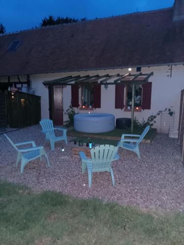 Le Blue Dream Arcade Bain à bulles pet-friendly hotel Ladon
