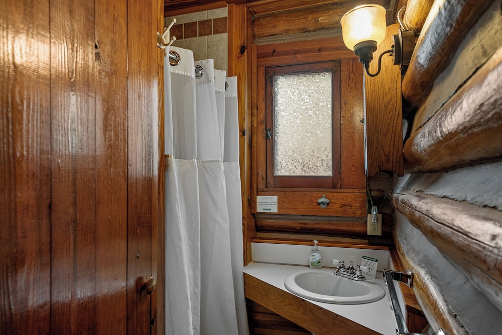 Tall Pines Inn - photo 133