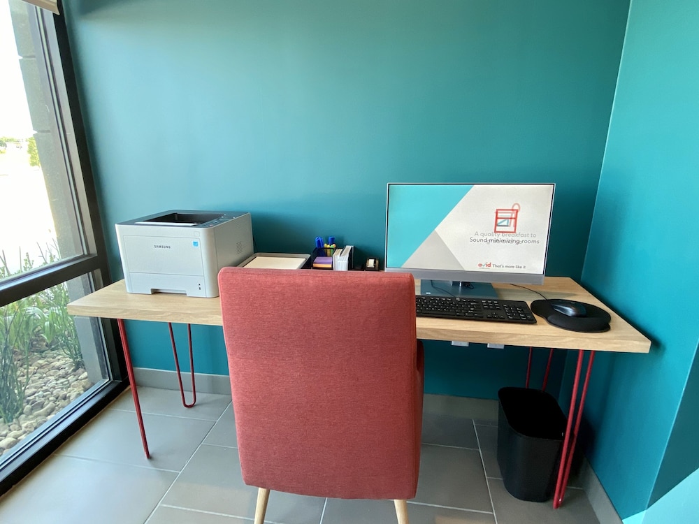 avid hotels Beaumont by IHG - photo 44