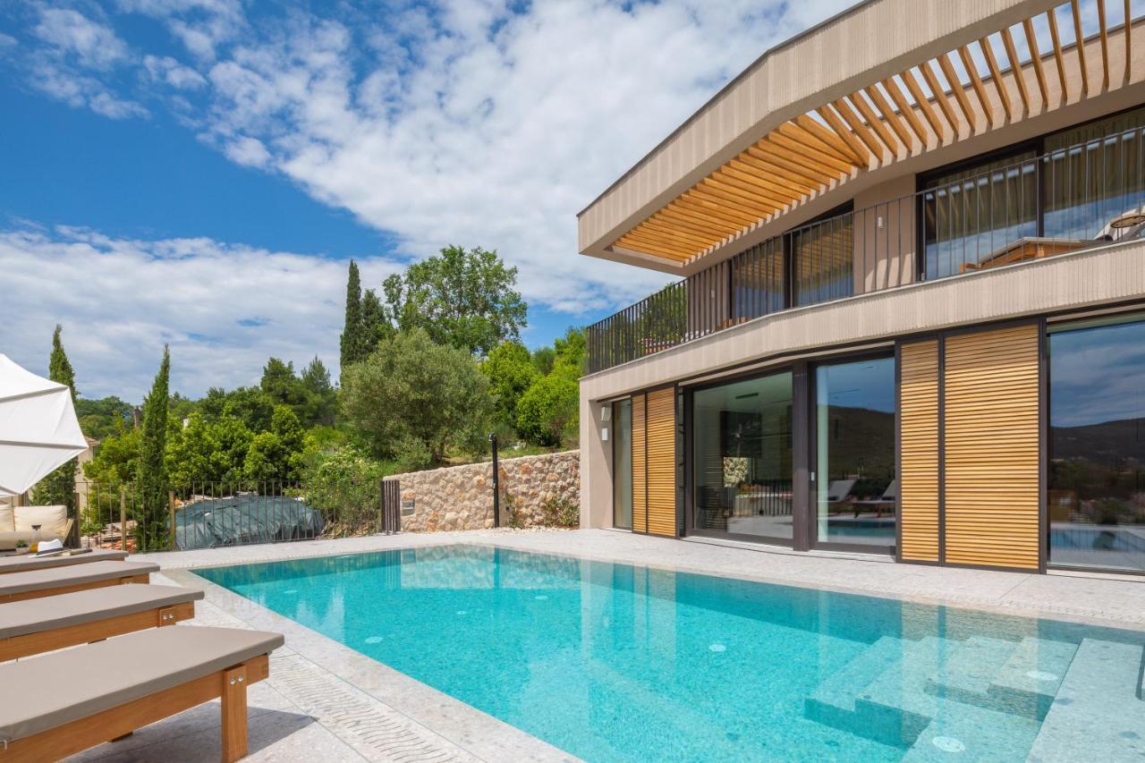 Palazzo Vimbula Five Star Luxury Villa