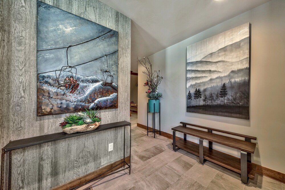 Gondola Vista 3 4 Br Townhouse — 4-Star Luxury Hotel in South Lake Tahoe, United States