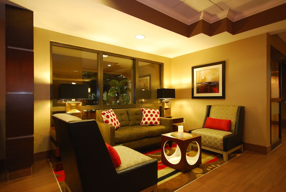 Hampton Inn Fort Myers Airport & I 75 - photo 5