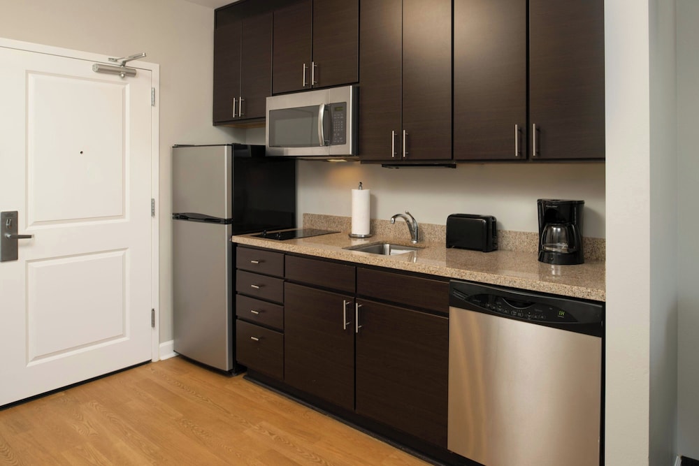 TownePlace Suites Jackson Ridgeland Township at Colony Park - photo 16