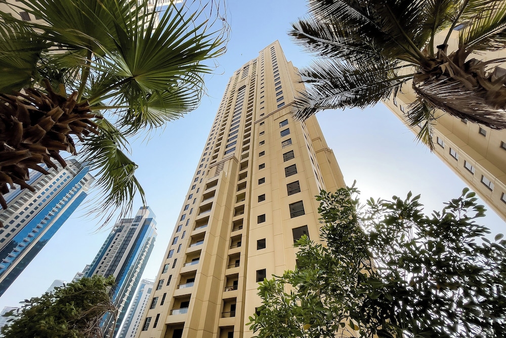 Excellent 1BR Apertments at Bahar 6 — 4-Star Luxury Hotel in Dubai, United Arab Emirates
