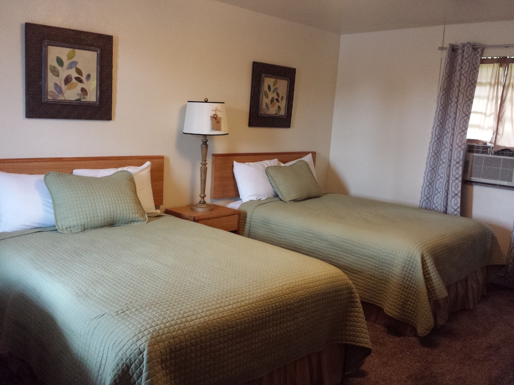West Plains Motel - photo 18