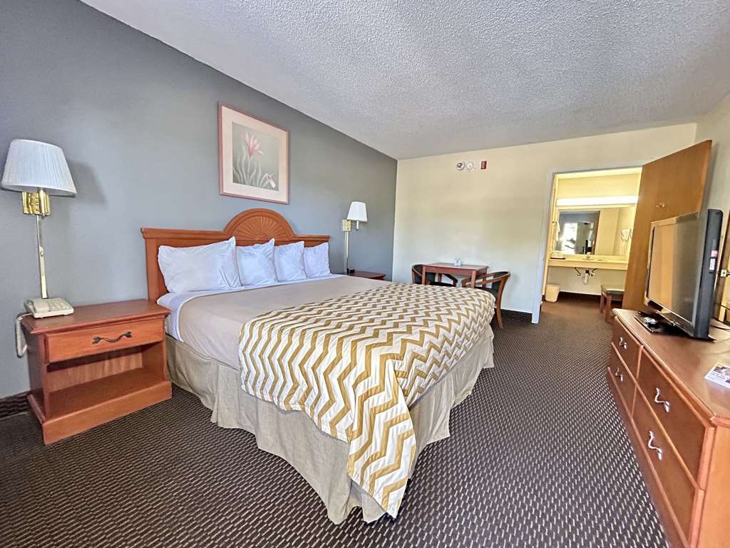 Alachua Inn - photo 14