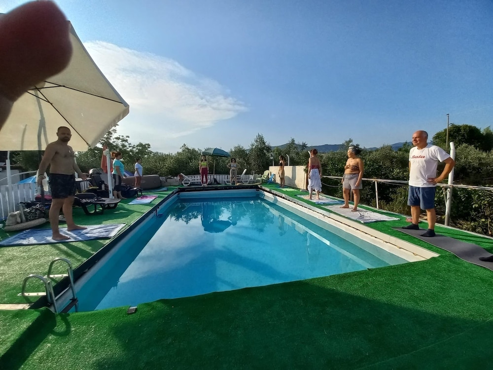 Al Rifugio — hotel in Montecorvino Pugliano