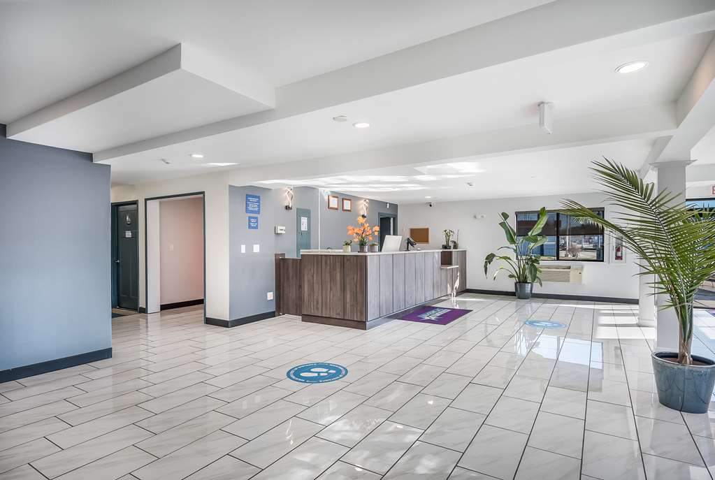 Americas Best Value Inn East Peoria - photo 10