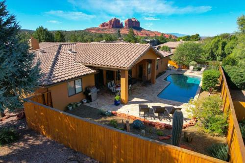 Indian Cliffs Getaway 3 bedroom with pool — 4-Star Luxury Hotel in Sedona, United States