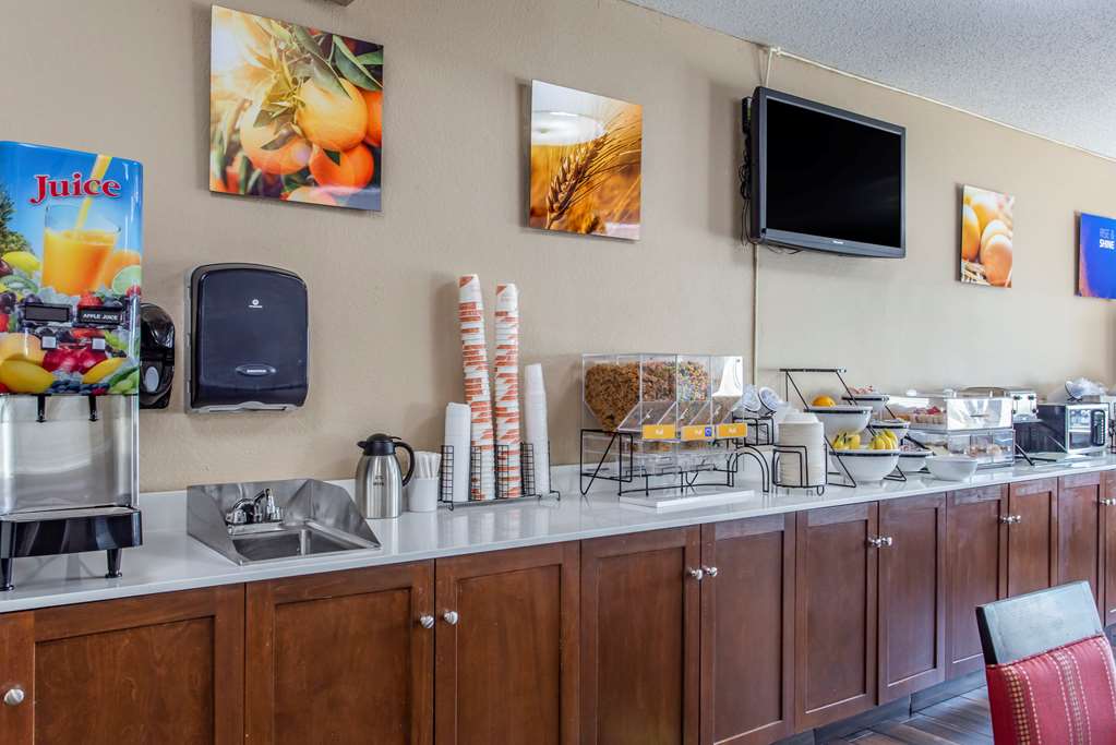Comfort Inn Rockford near Casino District - photo 48