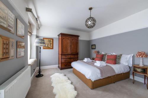 Merchants Town House Catherine Hill — 4-Star Luxury Hotel in Frome, United Kingdom