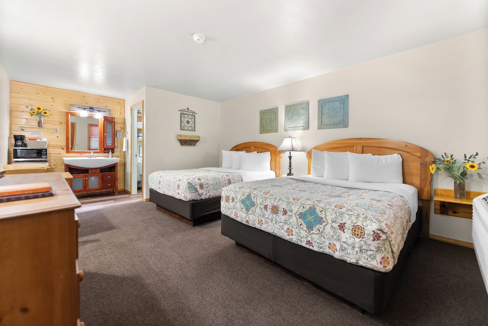 Mt Gardner Inn - photo 19