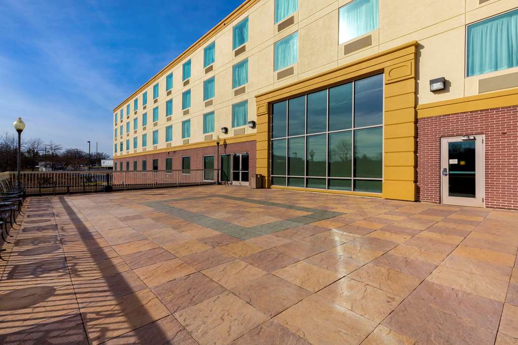 Comfort Suites Manassas Battlefield Park - photo 43