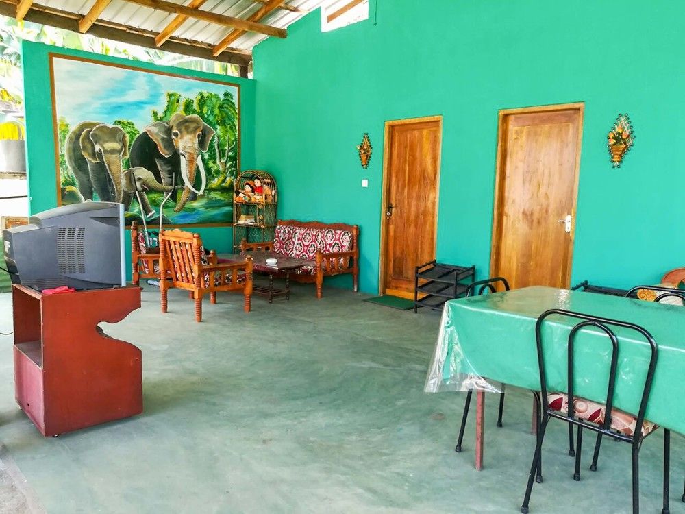 Bloom Rose Inn - carbon neutral hotel in Ella Town